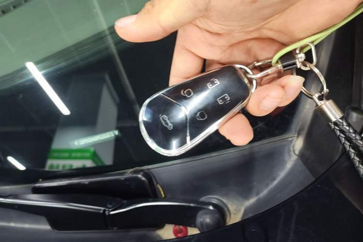 Used VOYAH Dream 2022 Low-Carbon Edition Dream+ Smart Enjoyment Package Vehicle Key