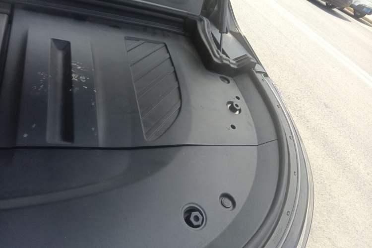 Used VOYAH Dream 2022 0-Emission Version Range of 475 km Engine Bay Left