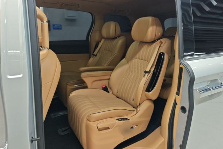 Used VOYAH Dream 2022 Low-Carbon Edition Dream+ Smart Enjoyment Package Left Rear Seat