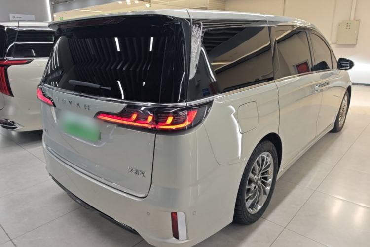 Used VOYAH Dream 2022 Low-Carbon Edition Dream+ Smart Enjoyment Package Rear Right 45 Deg