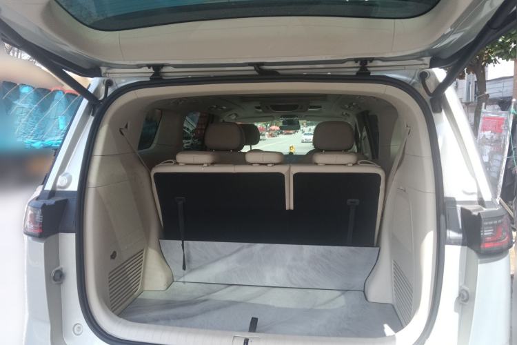 Used VOYAH Dream 2022 0-Emission Version Range of 475 km Trunk