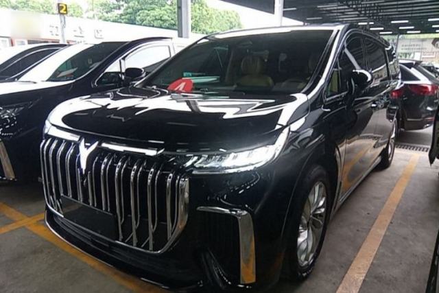 Used VOYAH Dream 2024 PHEV Extended-Range Premium Edition