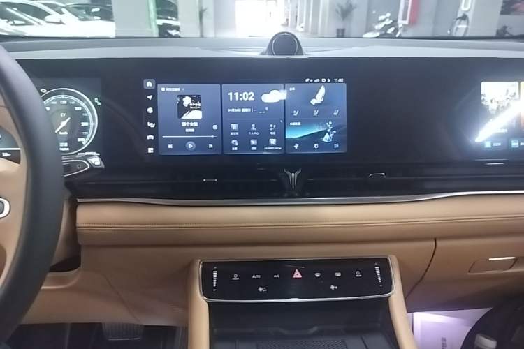 Used VOYAH Dream 2024 PHEV Ultra-Long Range Flagship Edition Audio And AC Panel