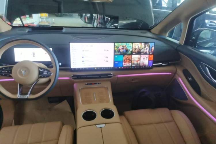 Used VOYAH Dream 2024 PHEV Ultra-Long Range Flagship Edition Audio And AC Panel