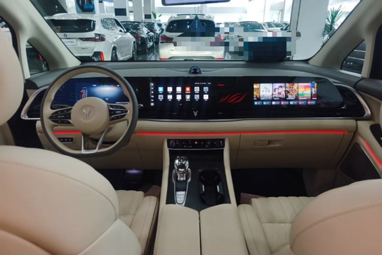 Used VOYAH Dream 2024 PHEV Ultra-Long Range Flagship Edition Center Console