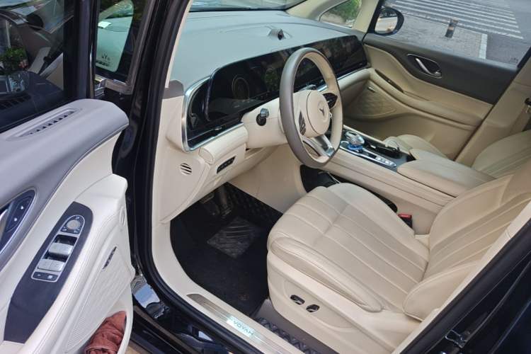 Used VOYAH Dream 2024 PHEV Extended-Range Premium Edition Driver Seat