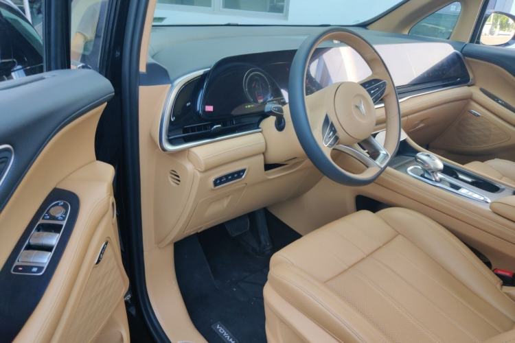 Used VOYAH Dream 2024 PHEV Extended-Range Premium Edition Driver Seat