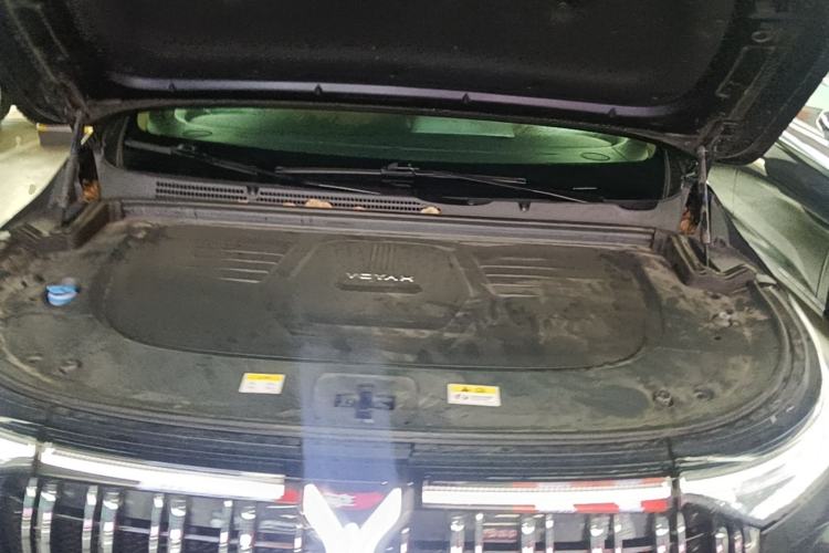 Used VOYAH Dream 2024 PHEV Ultra-Long Range Flagship Edition Engine Bay