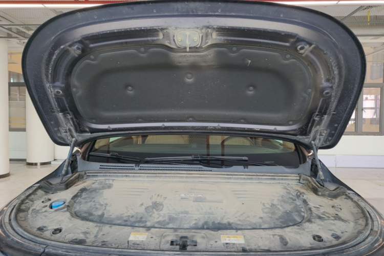 Used VOYAH Dream 2024 PHEV Ultra-Long Range Flagship Edition Engine Bay