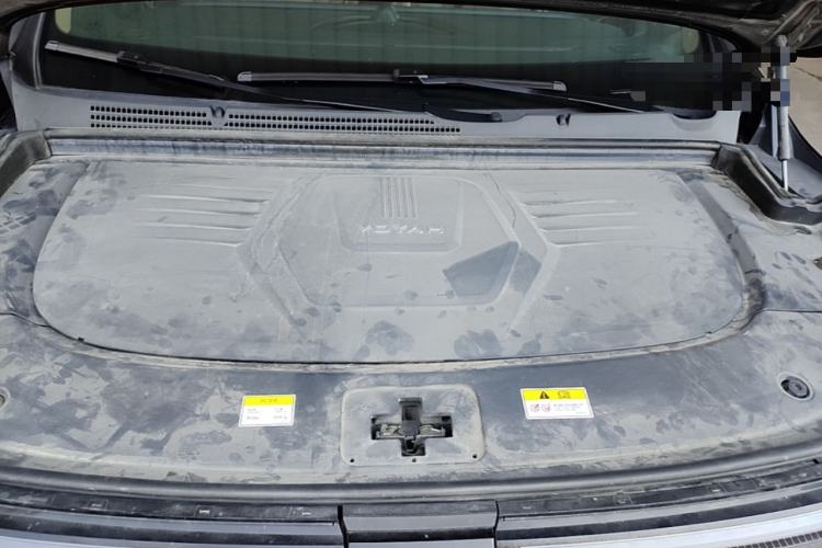 Used VOYAH Dream 2024 PHEV Extended-Range Premium Edition Engine Bay