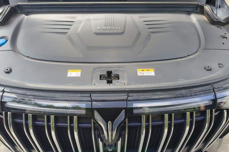 Used VOYAH Dream 2024 PHEV Ultra-Long Range Flagship Edition Engine Bay