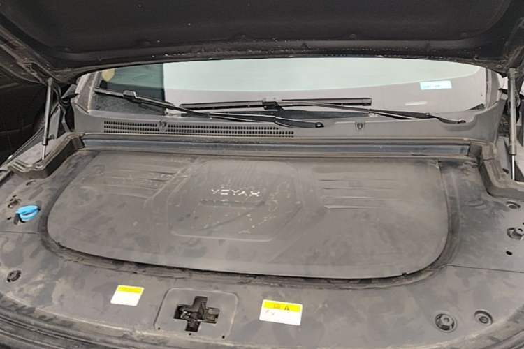 Used VOYAH Dream 2024 PHEV Extended-Range Premium Edition Engine Bay