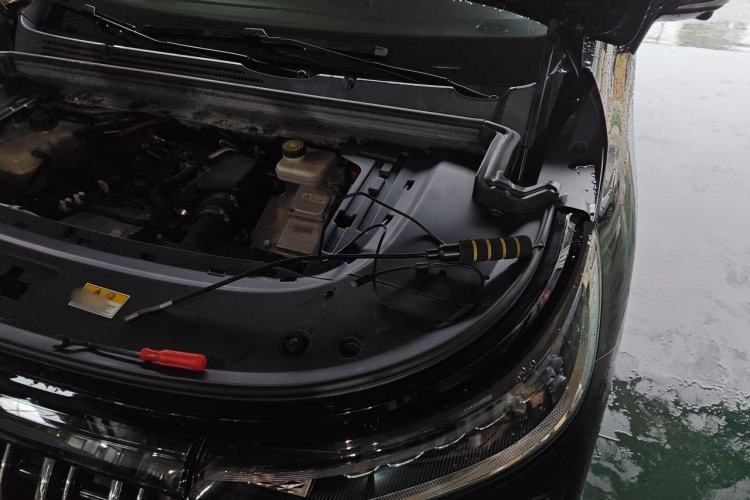 Used VOYAH Dream 2024 PHEV Extended-Range Premium Edition Engine Bay Left