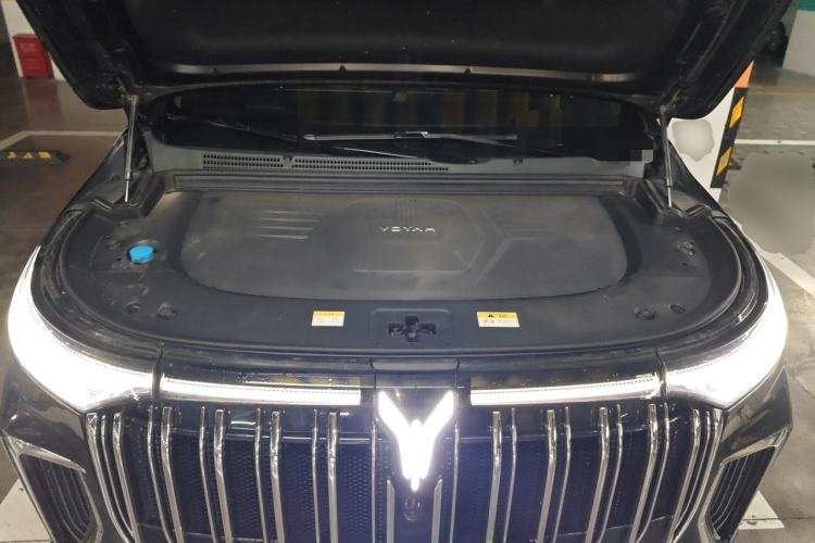 Used VOYAH Dream 2024 PHEV Ultra-Long Range Flagship Edition Engine Bay