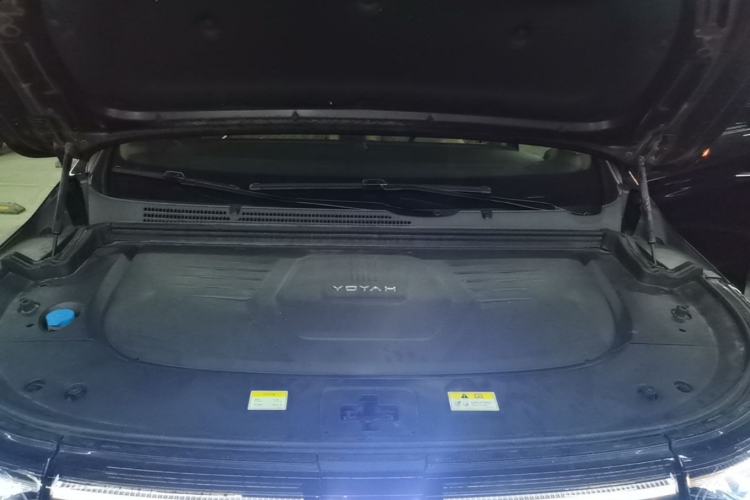 Used VOYAH Dream 2024 PHEV Ultra-Long Range Flagship Edition Engine Bay