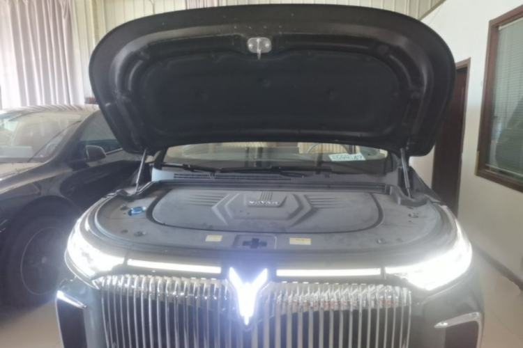 Used VOYAH Dream 2024 PHEV Ultra-Long Range Flagship Edition Engine Bay