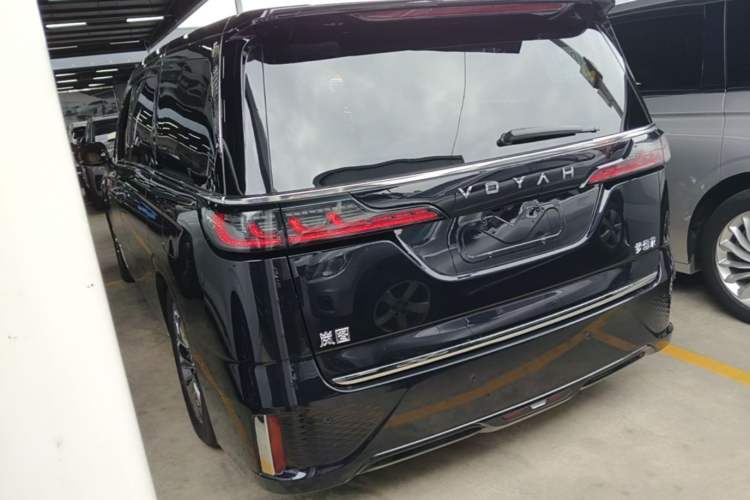 Used VOYAH Dream 2024 PHEV Ultra-Long Range Flagship Edition Exterior 2