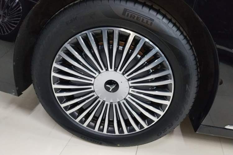 Used VOYAH Dream 2024 PHEV Ultra-Long Range Flagship Edition Exterior 2