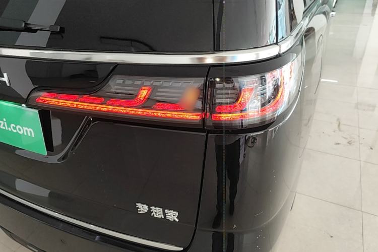 Used VOYAH Dream 2024 PHEV Extended-Range Premium Edition Exterior 3