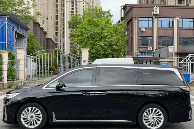 Used VOYAH Dream 2024 PHEV Extended-Range Premium Edition Exterior 3