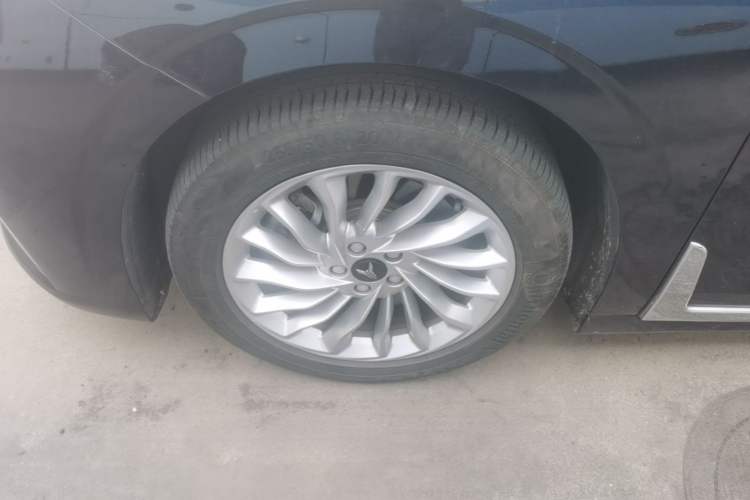 Used VOYAH Dream 2024 PHEV Extended-Range Premium Edition Exterior 4