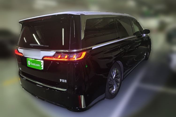 Used VOYAH Dream 2024 PHEV Ultra-Long Range Flagship Edition Exterior 5