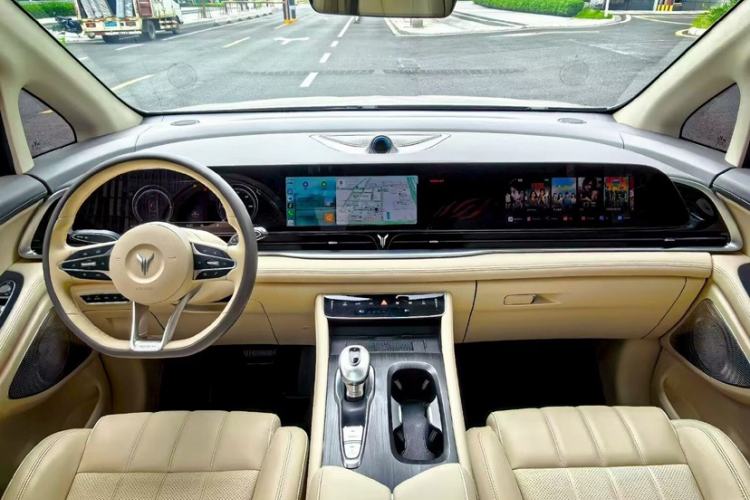 Used VOYAH Dream 2024 PHEV Extended-Range Premium Edition Exterior 7
