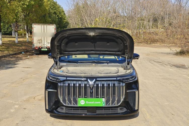 Used VOYAH Dream 2024 PHEV Ultra-Long Range Flagship Edition Exterior 8