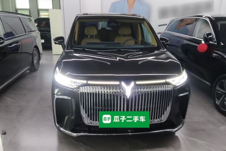 Used VOYAH Dream 2024 PHEV Ultra-Long Range Flagship Edition Front