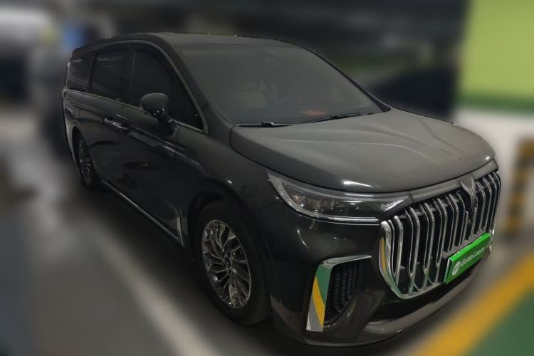 Used VOYAH Dream 2024 PHEV Ultra-Long Range Flagship Edition Front Right 45 Deg