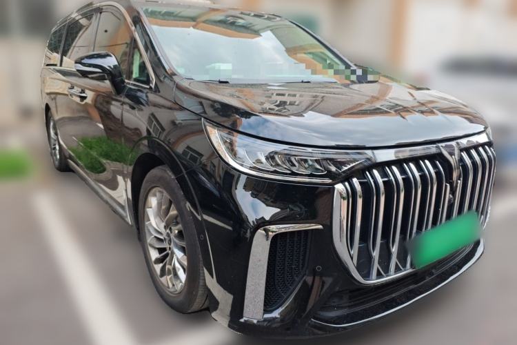 Used VOYAH Dream 2024 PHEV Ultra-Long Range Flagship Edition Front Right 45 Deg
