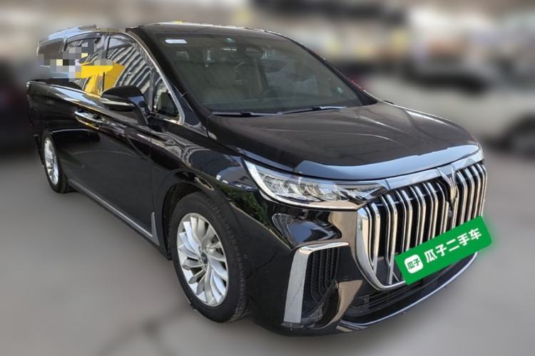 Used VOYAH Dream 2024 PHEV Extended-Range Premium Edition Front Right 45 Deg