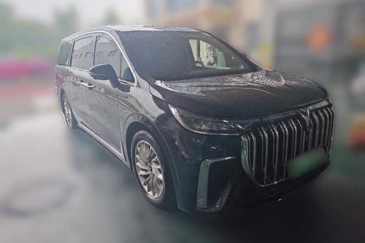 Used VOYAH Dream 2024 PHEV Extended-Range Premium Edition Front Right 45 Deg