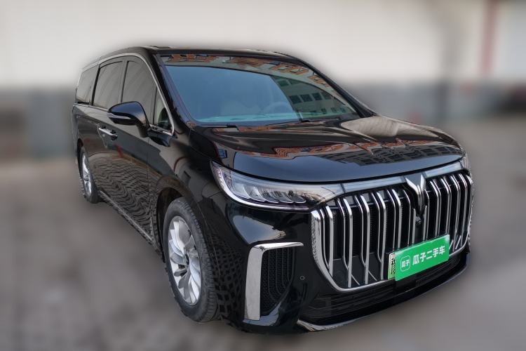 Used VOYAH Dream 2024 PHEV Extended-Range Premium Edition Front Right 45 Deg