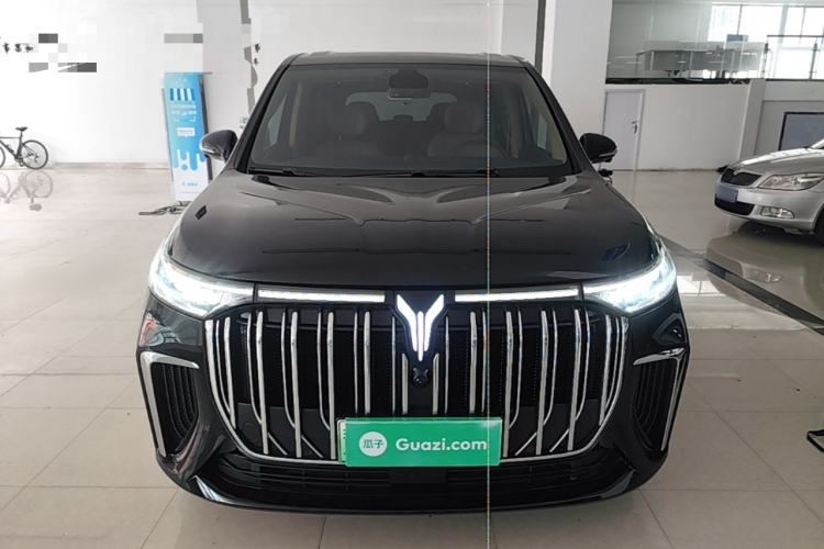 Used VOYAH Dream 2024 PHEV Extended-Range Premium Edition Front