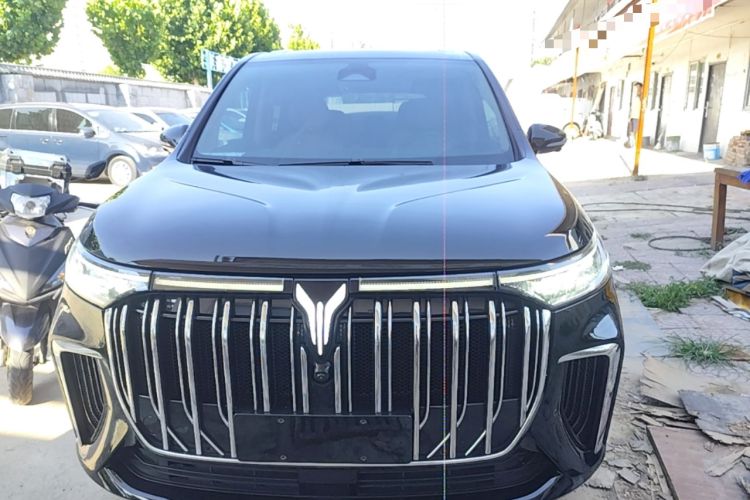 Used VOYAH Dream 2024 PHEV Extended-Range Premium Edition Front