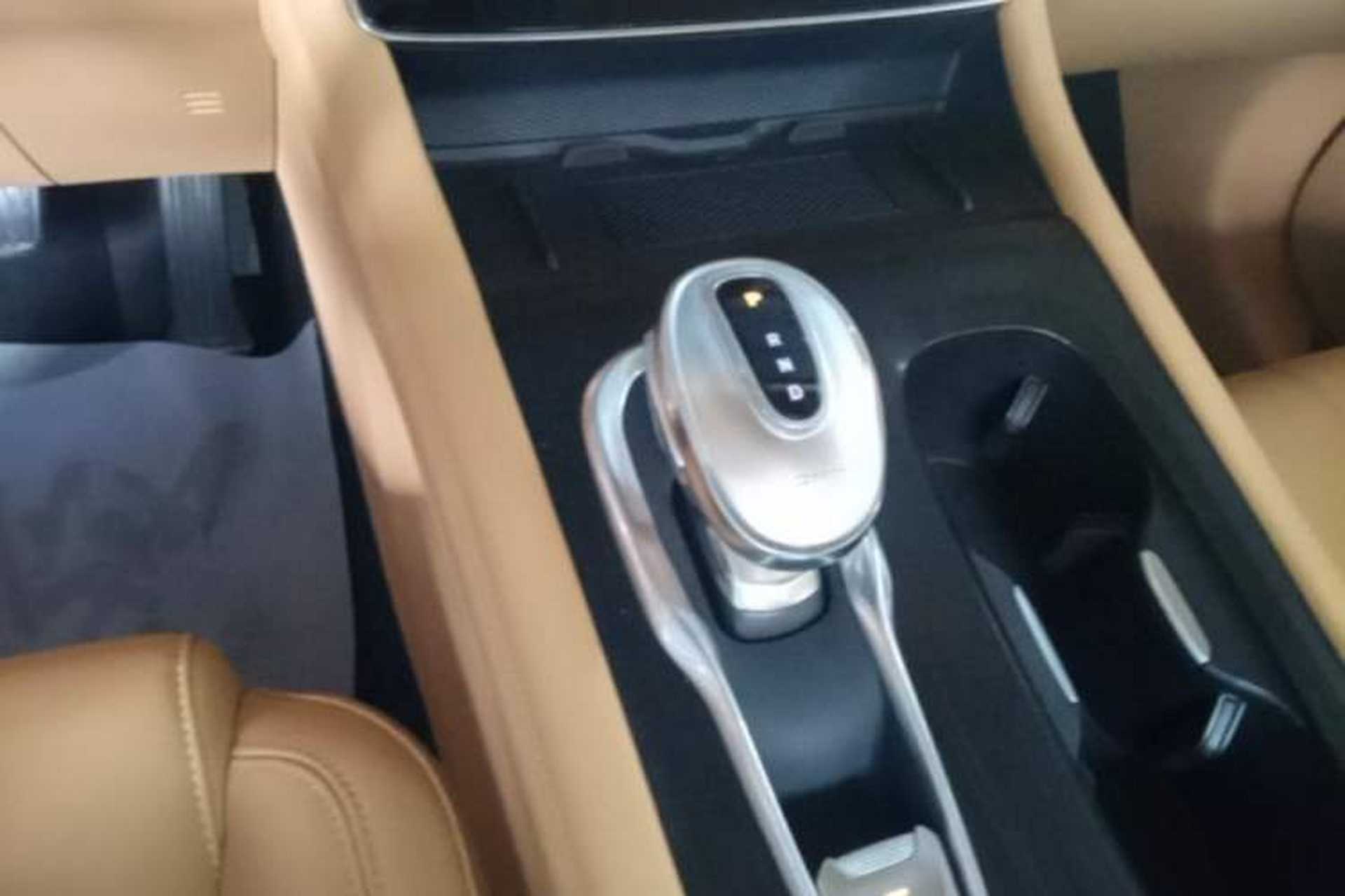 Used VOYAH Dream 2024 PHEV Extended-Range Premium Edition Gear Lever