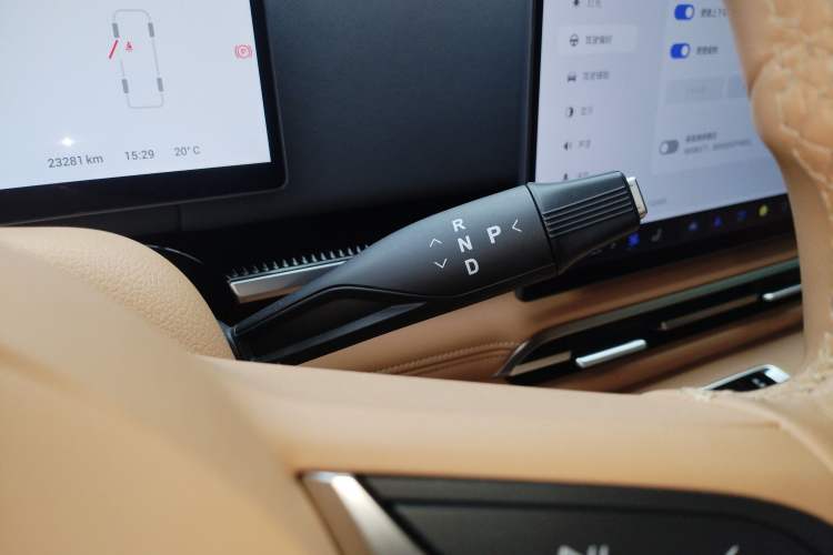 Used VOYAH Dream 2024 PHEV Ultra-Long Range Flagship Edition Gear Lever