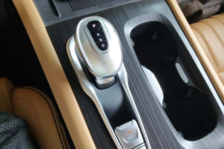 Used VOYAH Dream 2024 PHEV Ultra-Long Range Flagship Edition Gear Lever