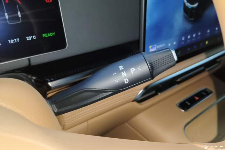 Used VOYAH Dream 2024 PHEV Ultra-Long Range Flagship Edition Gear Lever
