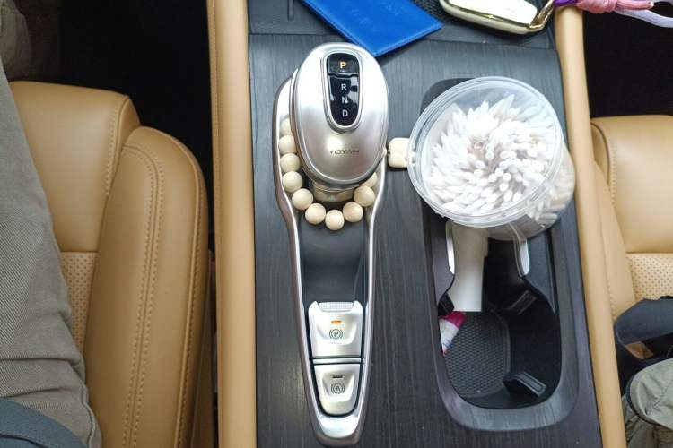 Used VOYAH Dream 2024 PHEV Extended-Range Premium Edition Gear Lever