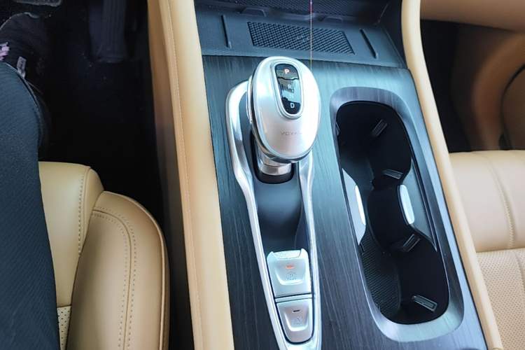 Used VOYAH Dream 2024 PHEV Extended-Range Premium Edition Gear Lever