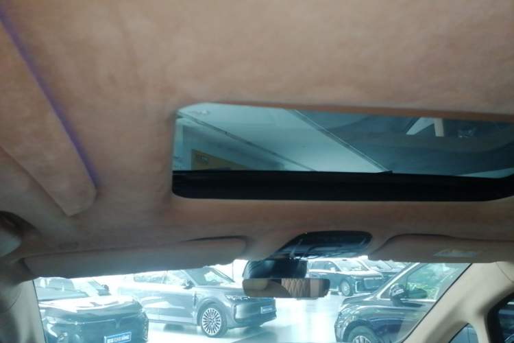 Used VOYAH Dream 2024 PHEV Ultra-Long Range Flagship Edition Headliner