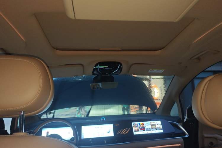 Used VOYAH Dream 2024 PHEV Extended-Range Premium Edition Headliner