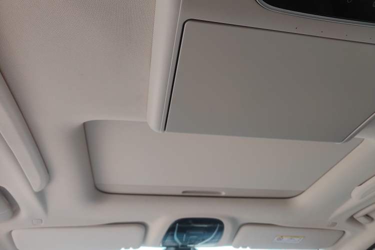 Used VOYAH Dream 2024 PHEV Extended-Range Premium Edition Headliner