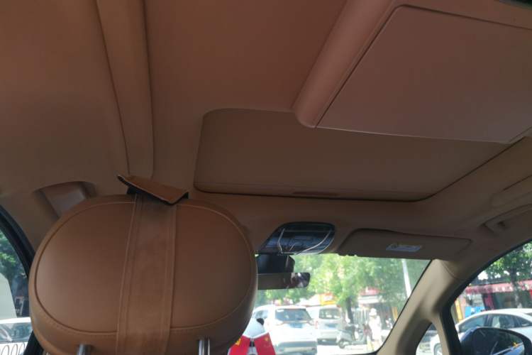Used VOYAH Dream 2024 PHEV Extended-Range Premium Edition Headliner