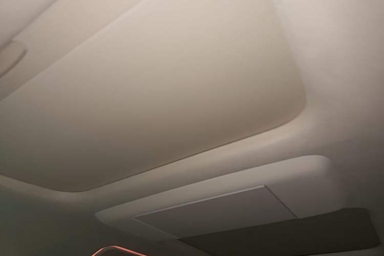 Used VOYAH Dream 2024 EV Long-Range Premium Edition Headliner