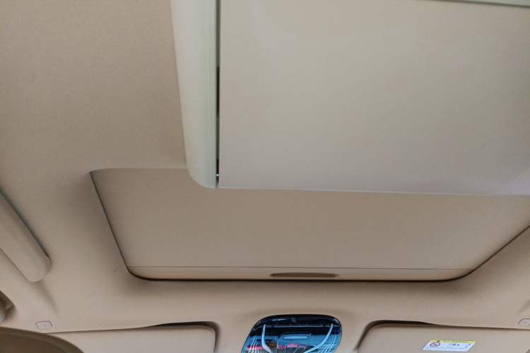 Used VOYAH Dream 2024 PHEV Extended-Range Premium Edition Headliner
