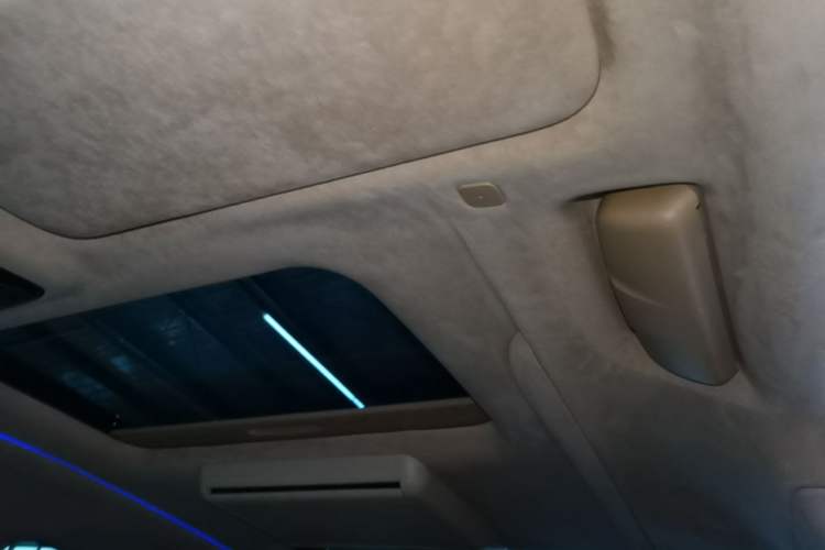 Used VOYAH Dream 2024 PHEV Ultra-Long Range Flagship Edition Headliner