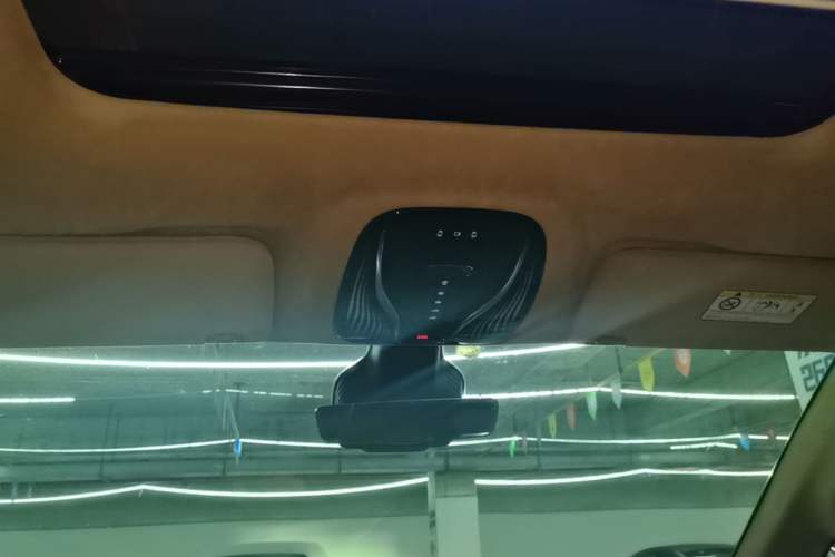 Used VOYAH Dream 2024 PHEV Ultra-Long Range Flagship Edition Headliner